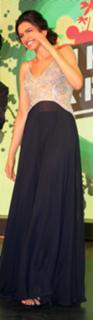 Deepika Padukone feet photo thumbnail