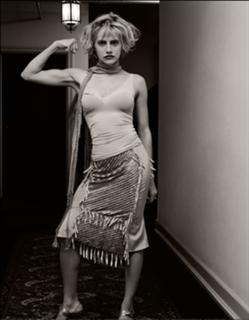 Brittany Murphy feet photo thumbnail