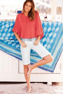 Behati Prinsloo feet photo thumbnail