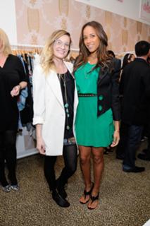 Dania Ramirez feet photo thumbnail