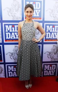 Kareena Kapoor feet photo thumbnail