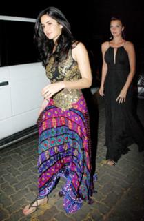 Katrina Kaif feet photo thumbnail