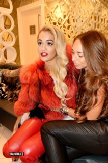 Rita Ora feet photo thumbnail