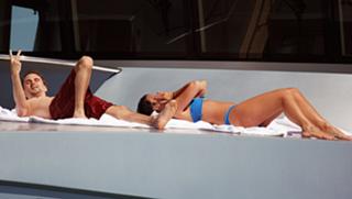 Lily Allen feet photo thumbnail