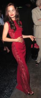 Mena Suvari feet photo thumbnail