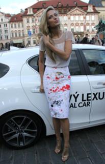 Petra Nemcova feet photo thumbnail
