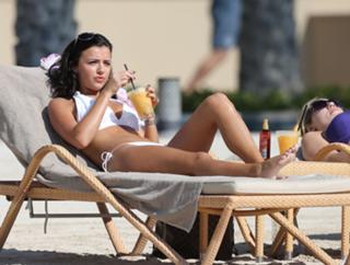 Lucy Mecklenburgh feet photo thumbnail