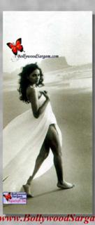 Bipasha Basu feet photo thumbnail