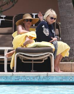 Heidi Klum feet photo thumbnail