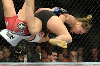 Ronda Rousey feet photo thumbnail