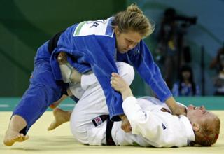 Ronda Rousey feet photo thumbnail