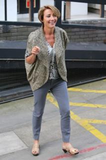 Emma Thompson feet photo thumbnail