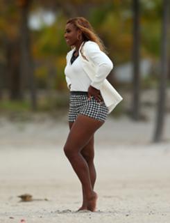 Serena Williams feet photo thumbnail