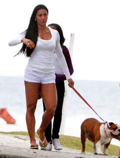 Gracyanne Barbosa feet photo thumbnail