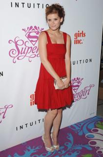 Kate Mara feet photo thumbnail