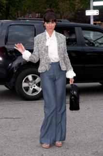 Jamie-Lynn Sigler feet photo thumbnail
