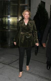 Virginia Madsen feet photo thumbnail