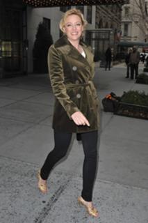 Virginia Madsen feet photo thumbnail