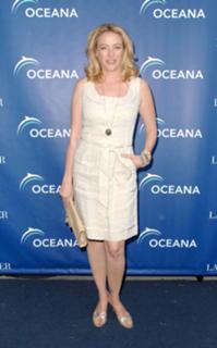 Virginia Madsen feet photo thumbnail