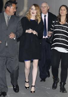 Emma Stone feet photo thumbnail