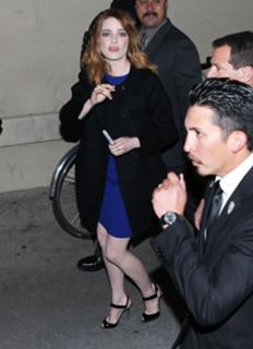 Emma Stone feet photo thumbnail