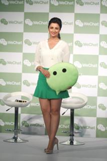 Parineeti Chopra feet photo thumbnail
