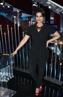 Parineeti Chopra feet photo thumbnail