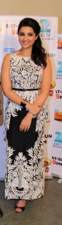 Parineeti Chopra feet photo thumbnail