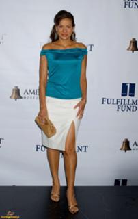 Constance Marie feet photo thumbnail