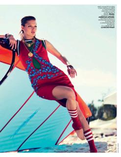Martha Hunt feet photo thumbnail