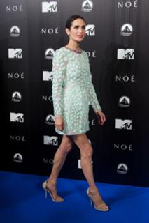 Jennifer Connelly feet photo thumbnail