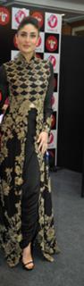 Kareena Kapoor feet photo thumbnail