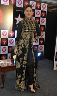 Kareena Kapoor feet photo thumbnail