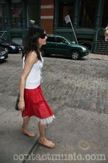 Famke Janssen feet photo thumbnail