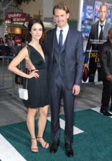 Abigail Spencer feet photo thumbnail