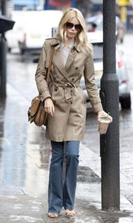 Claudia Schiffer feet photo thumbnail