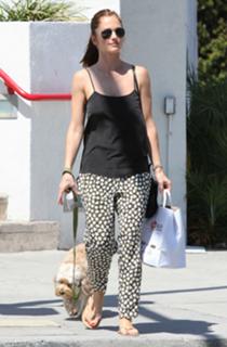 Minka Kelly feet photo thumbnail