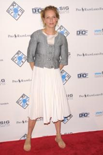 Uma Thurman feet photo thumbnail
