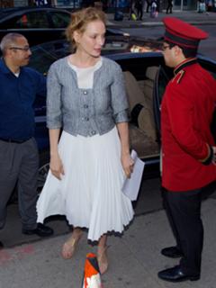 Uma Thurman feet photo thumbnail