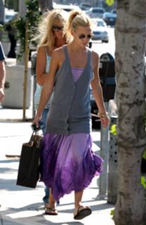 Kate Hudson feet photo thumbnail
