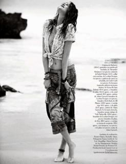 Behati Prinsloo feet photo thumbnail