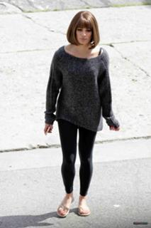 Lea Michele feet photo thumbnail