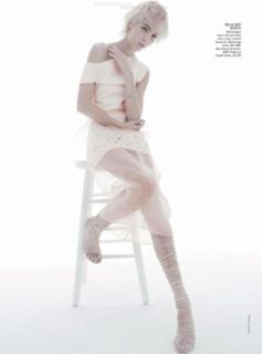Josephine Skriver feet photo thumbnail
