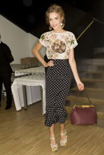 Josephine Skriver feet photo thumbnail