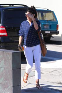 Sandra Bullock feet photo thumbnail