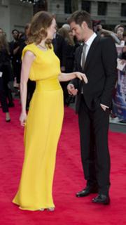 Emma Stone feet photo thumbnail