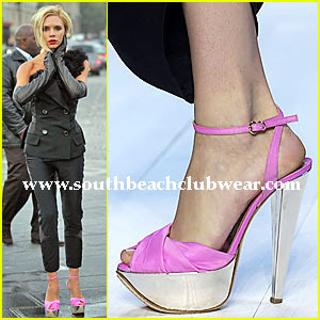 Victoria Beckham feet photo thumbnail