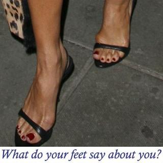 Victoria Beckham feet photo thumbnail