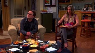 Kaley Cuoco feet photo thumbnail