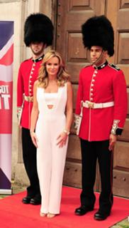 Amanda Holden feet photo thumbnail
